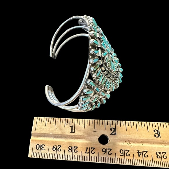 Genuine Sleeping Beauty Turquoise Sterling Silver Cuff Bracelet- Signed Cuff - Picture 8 of 16